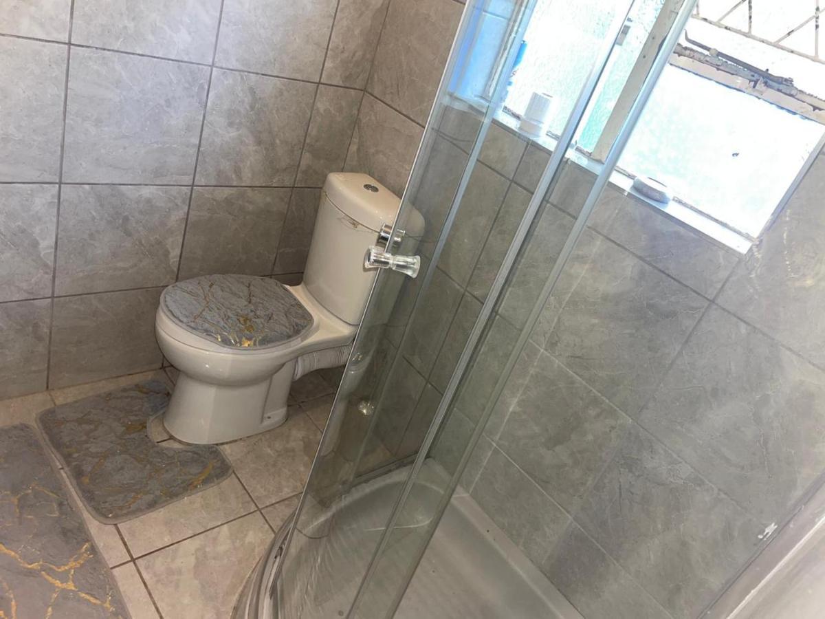 The Bliss Guest House Йоханесбург Екстериор снимка